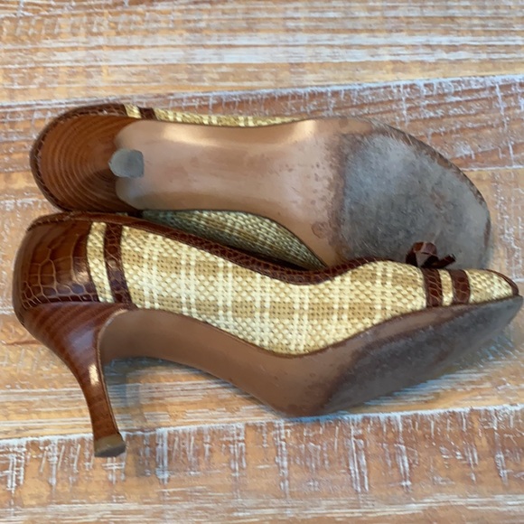 Stuart Weitzman open toe heels - Picture 5 of 10